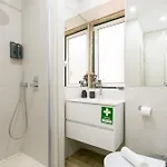 Center Apartment, Walkable, Ac&wifi * Лиссабон